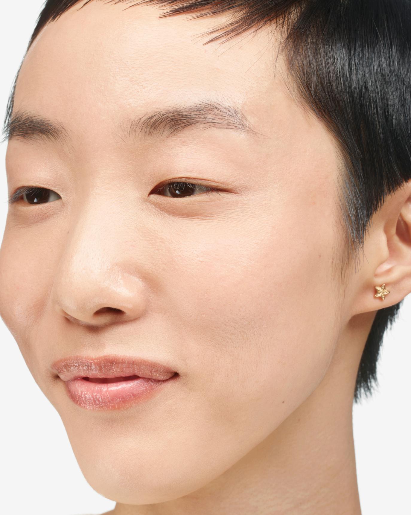 Stretch Balm Concealer medium coverage + dewy finish