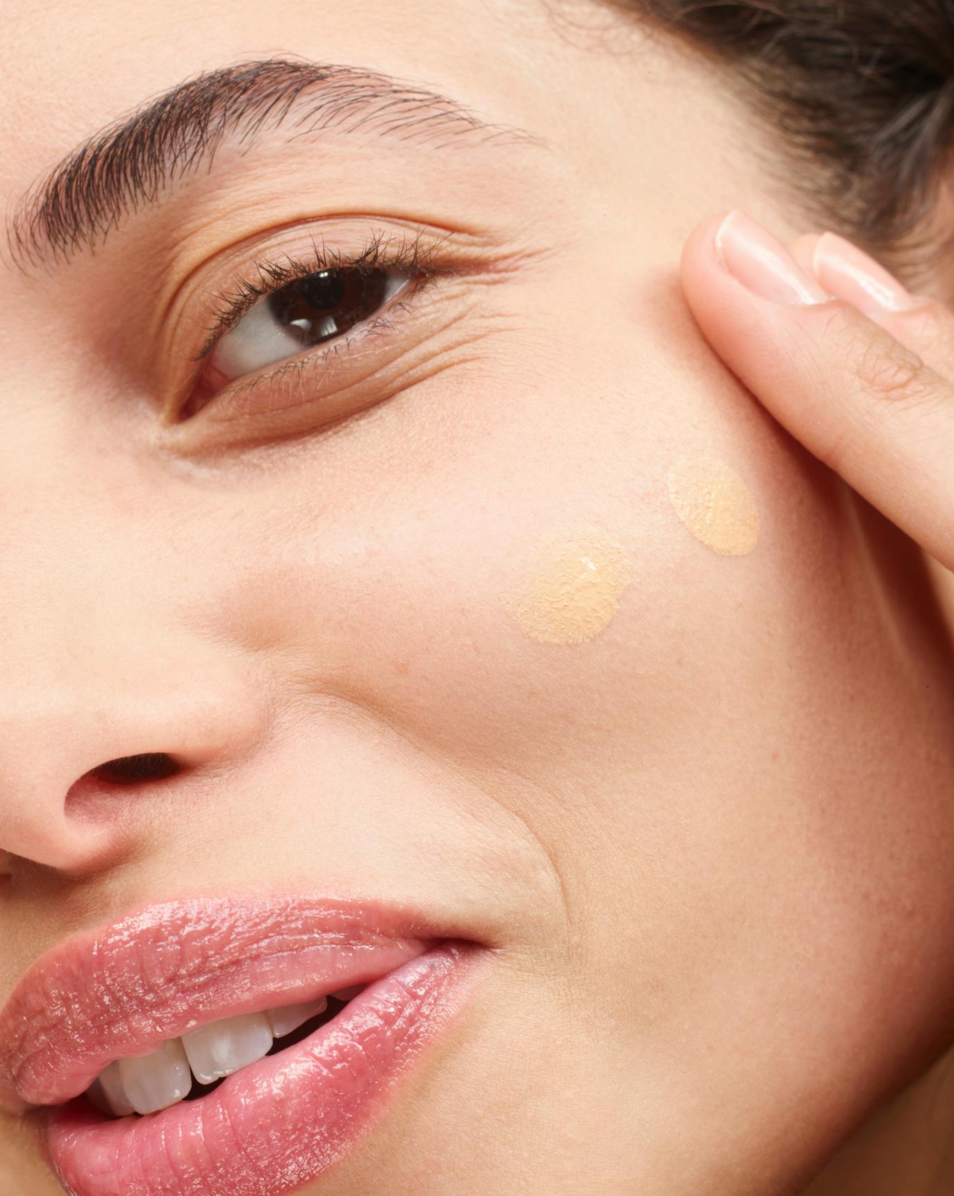 Light Silken Veil Foundation