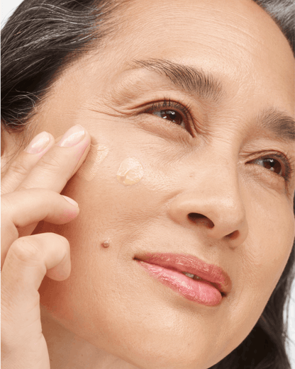 Medium Silken Veil Foundation