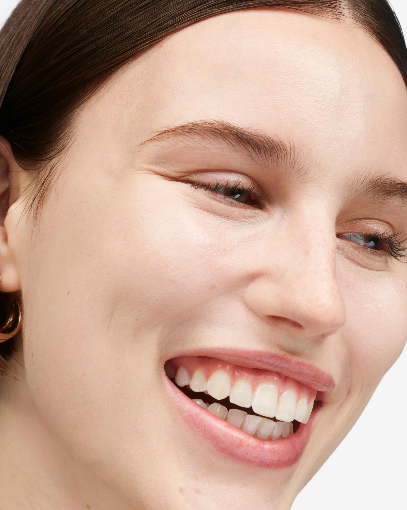 Light Silken Veil Foundation