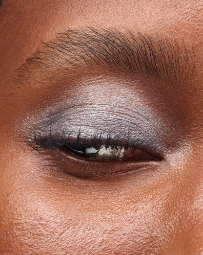 LumeVeil Glistening Eye Glow