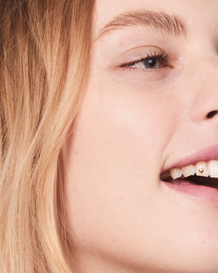 AirSet Weightless Finishing Powder